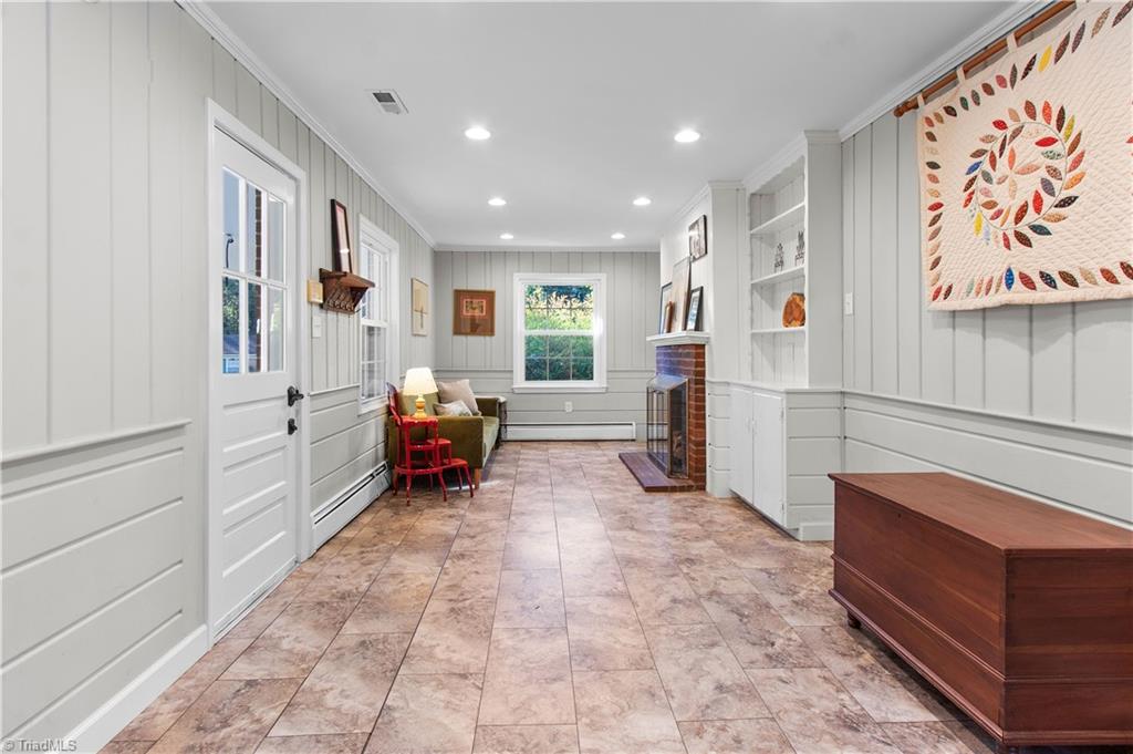 2464 Ardmore Manor, Winston-Salem