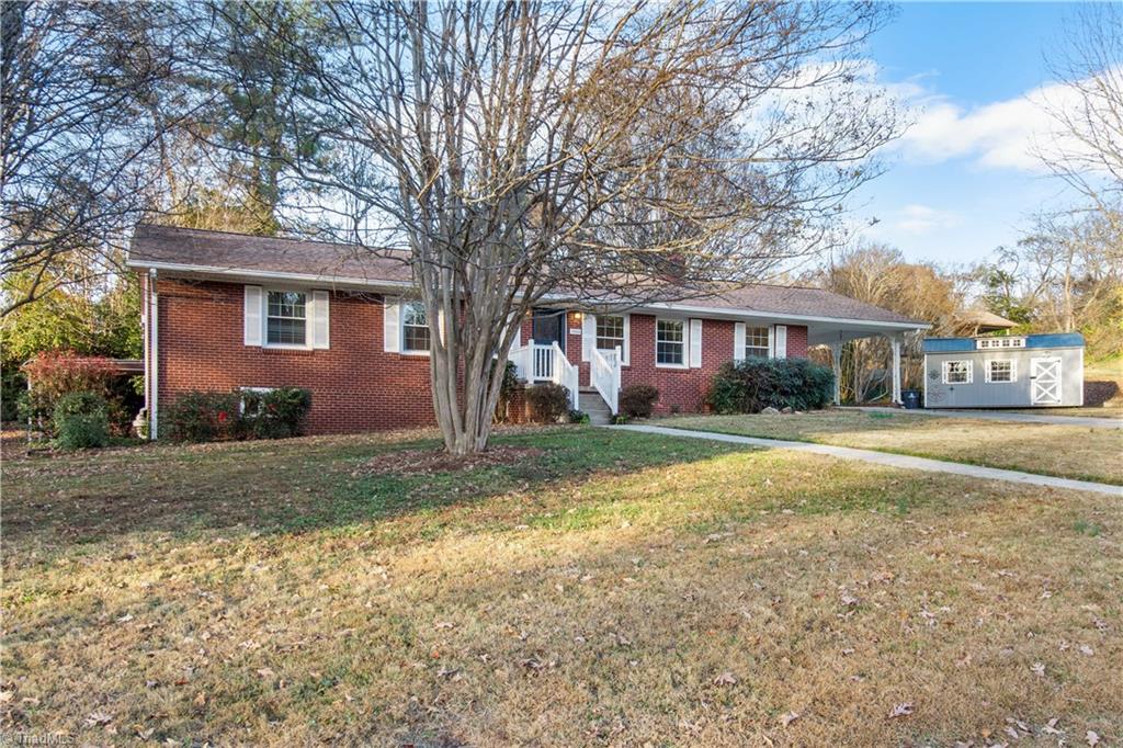 2464 Ardmore Manor, Winston-Salem
