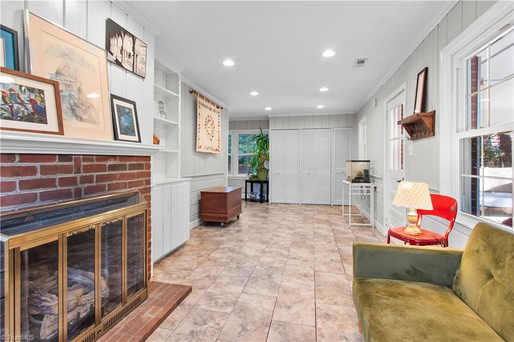 2464 Ardmore Manor, Winston-Salem