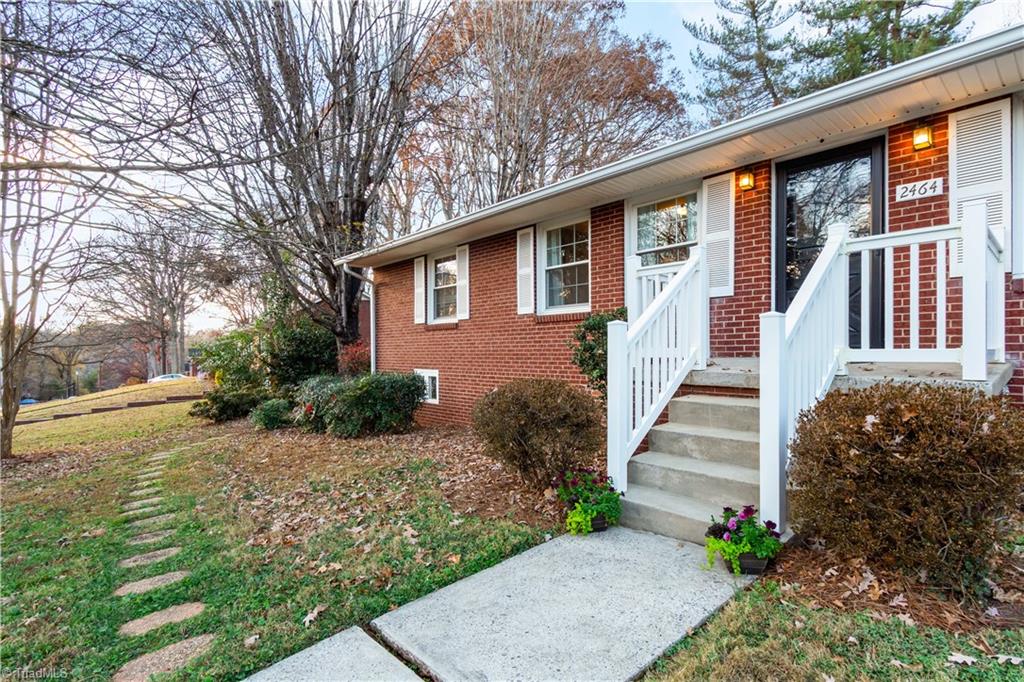 2464 Ardmore Manor, Winston-Salem