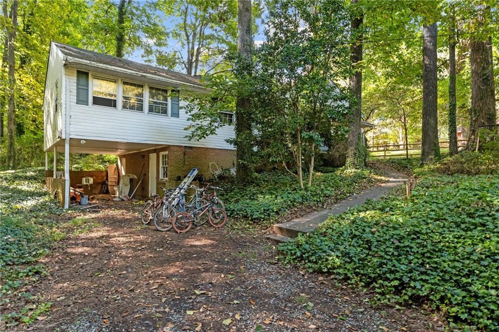 6203 Roblyn Road, Greensboro