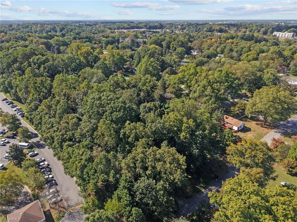 6203 Roblyn Road, Greensboro