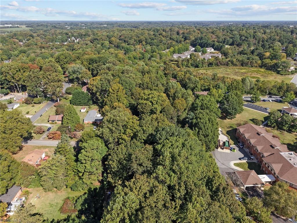 6203 Roblyn Road, Greensboro