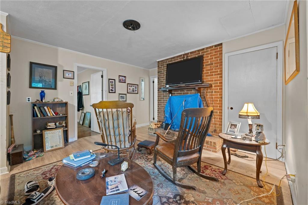 6203 Roblyn Road, Greensboro