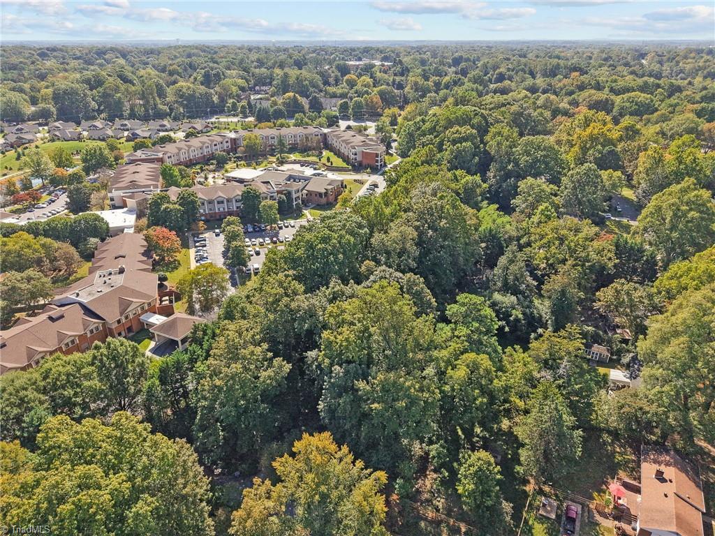 6203 Roblyn Road, Greensboro