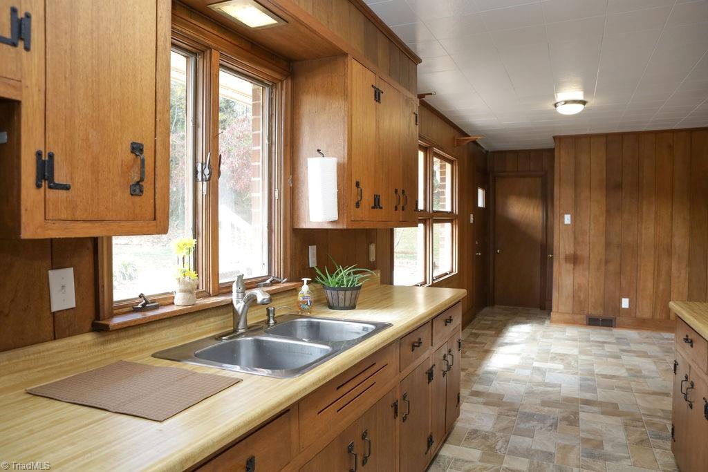 731 Mineral Springs Road