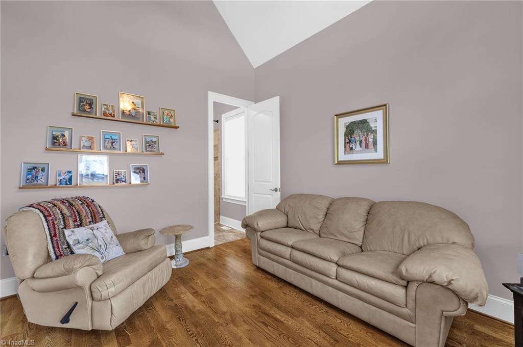 7497 Shadow Creek Drive, Summerfield