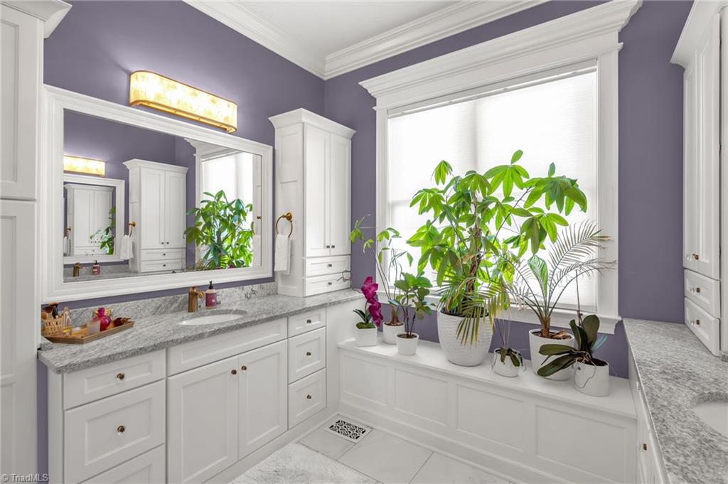 7497 Shadow Creek Drive, Summerfield