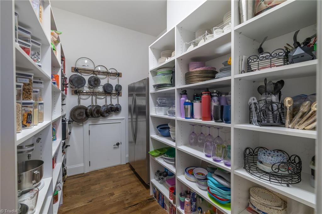 7497 Shadow Creek Drive, Summerfield