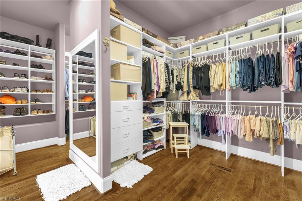 7497 Shadow Creek Drive, Summerfield