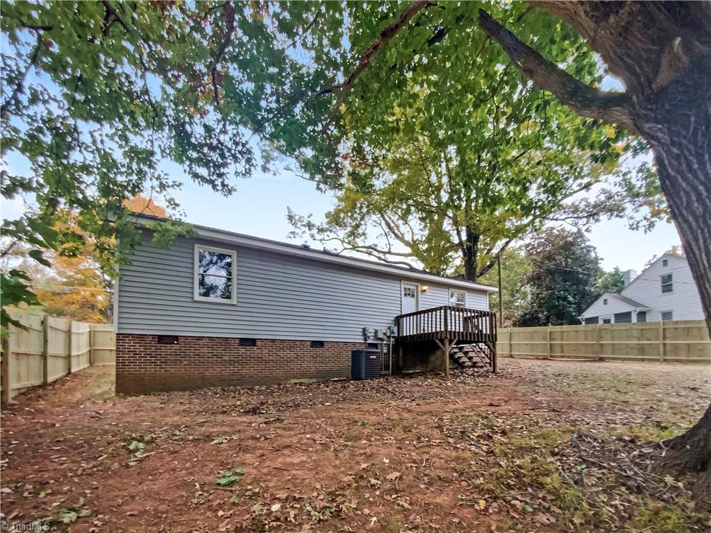 1806 Glenside Drive