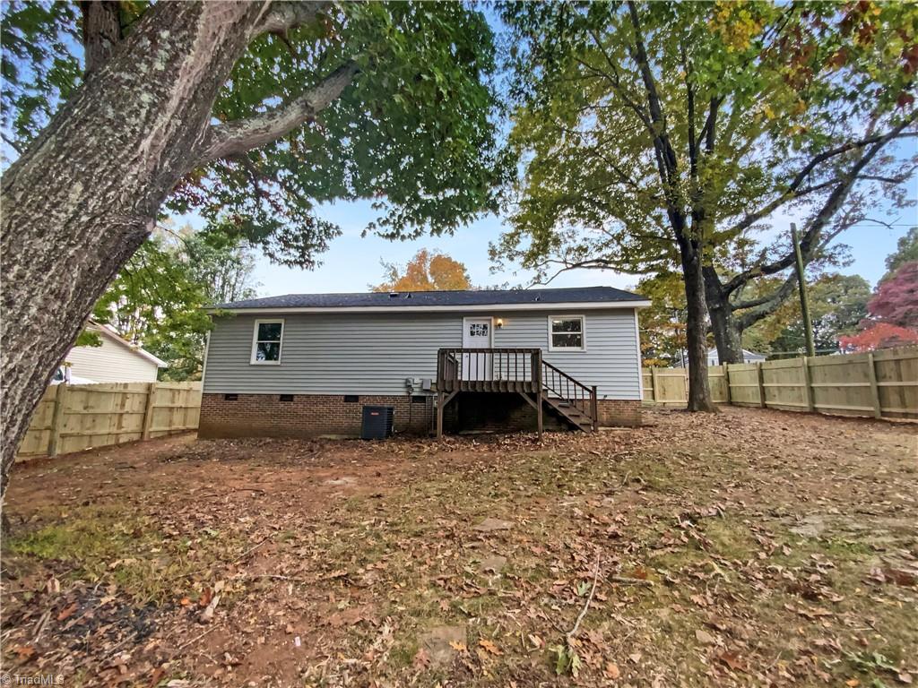 1806 Glenside Drive