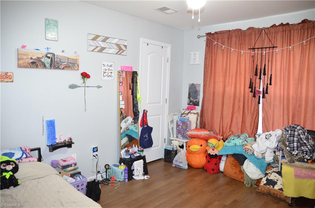 7104 Friendly Avenue # 105