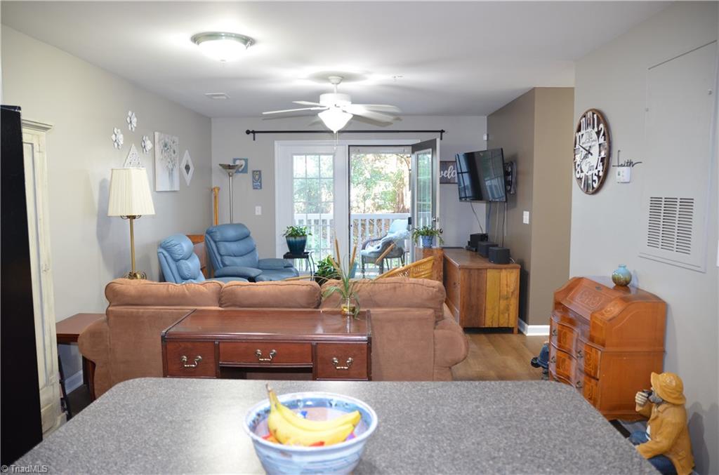 7104 Friendly Avenue # 105