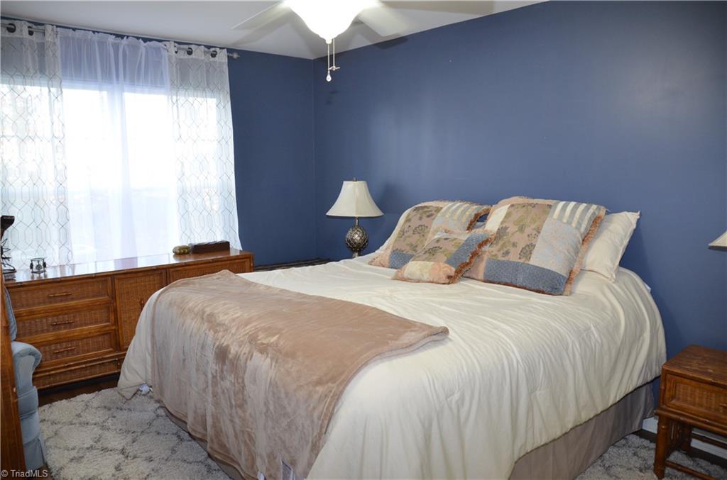 7104 Friendly Avenue # 105