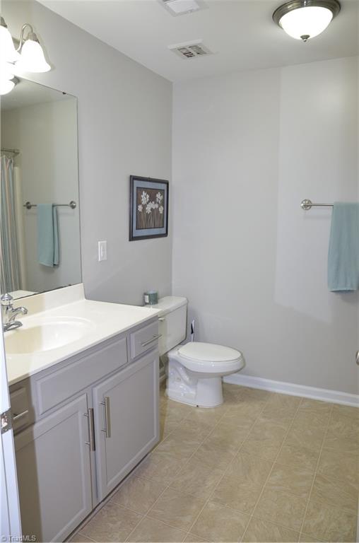 7104 Friendly Avenue # 105