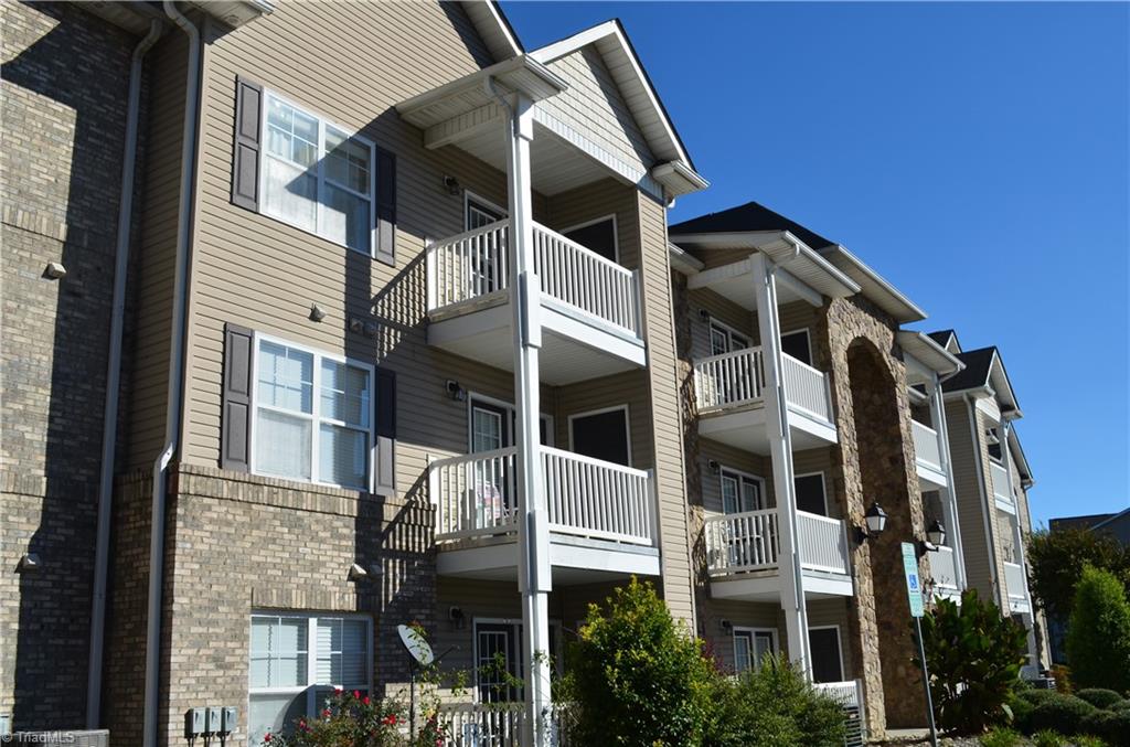 7104 Friendly Avenue # 105