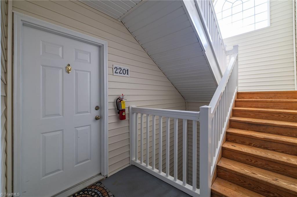 2201 Lambeth Farm Lane