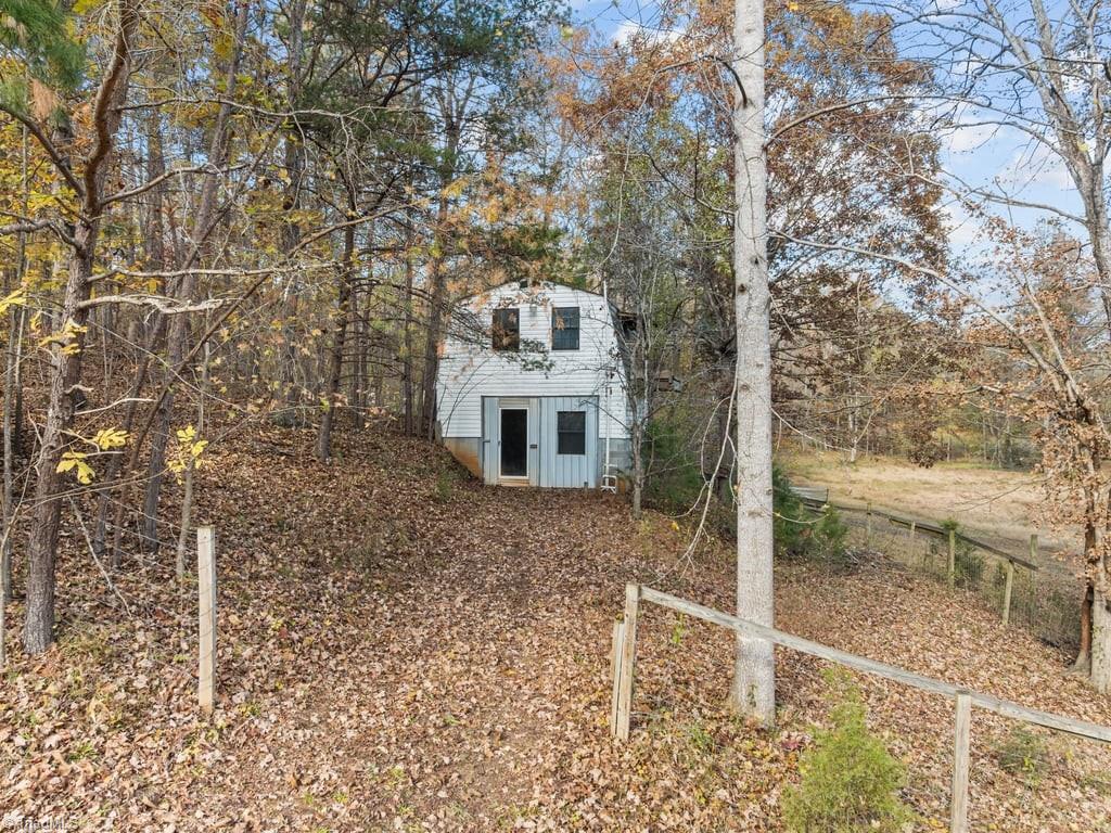 590 Walker Boulevard