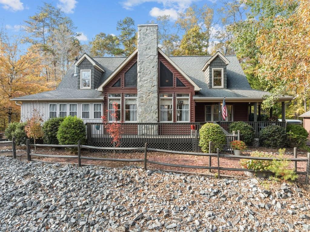 590 Walker Boulevard