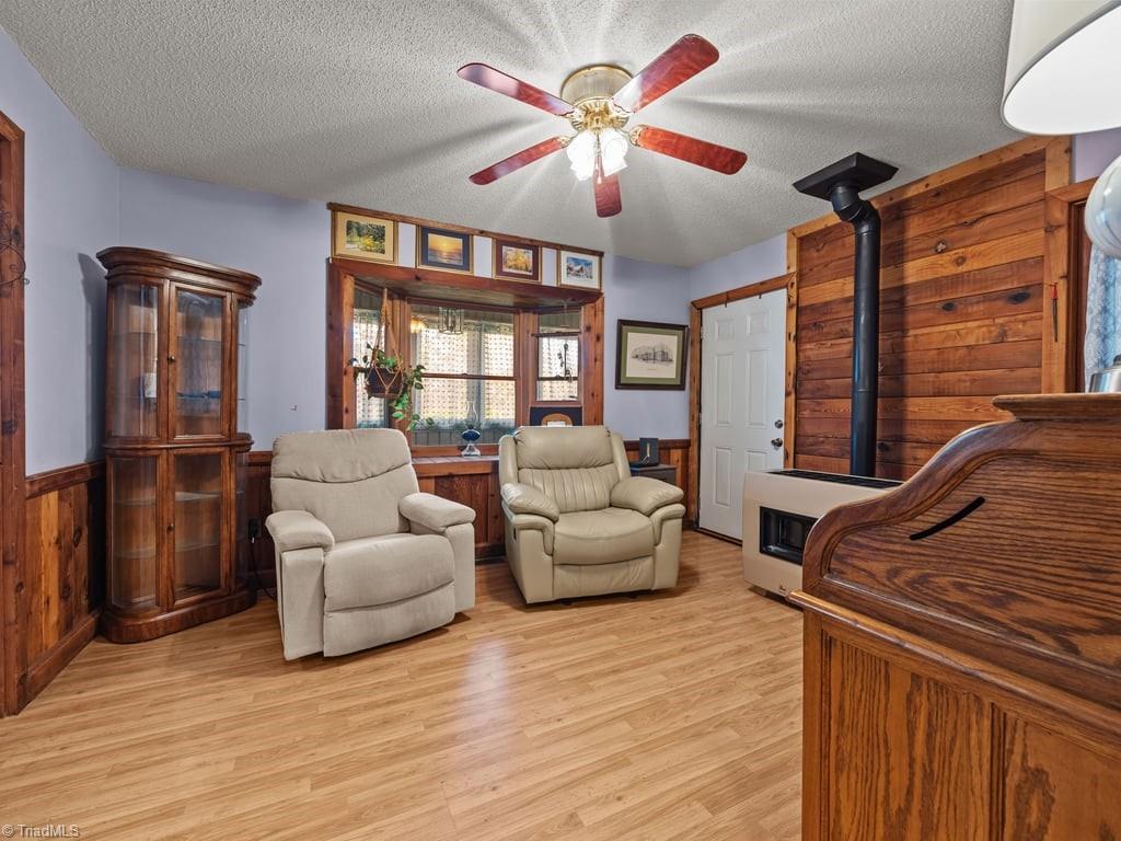 590 Walker Boulevard