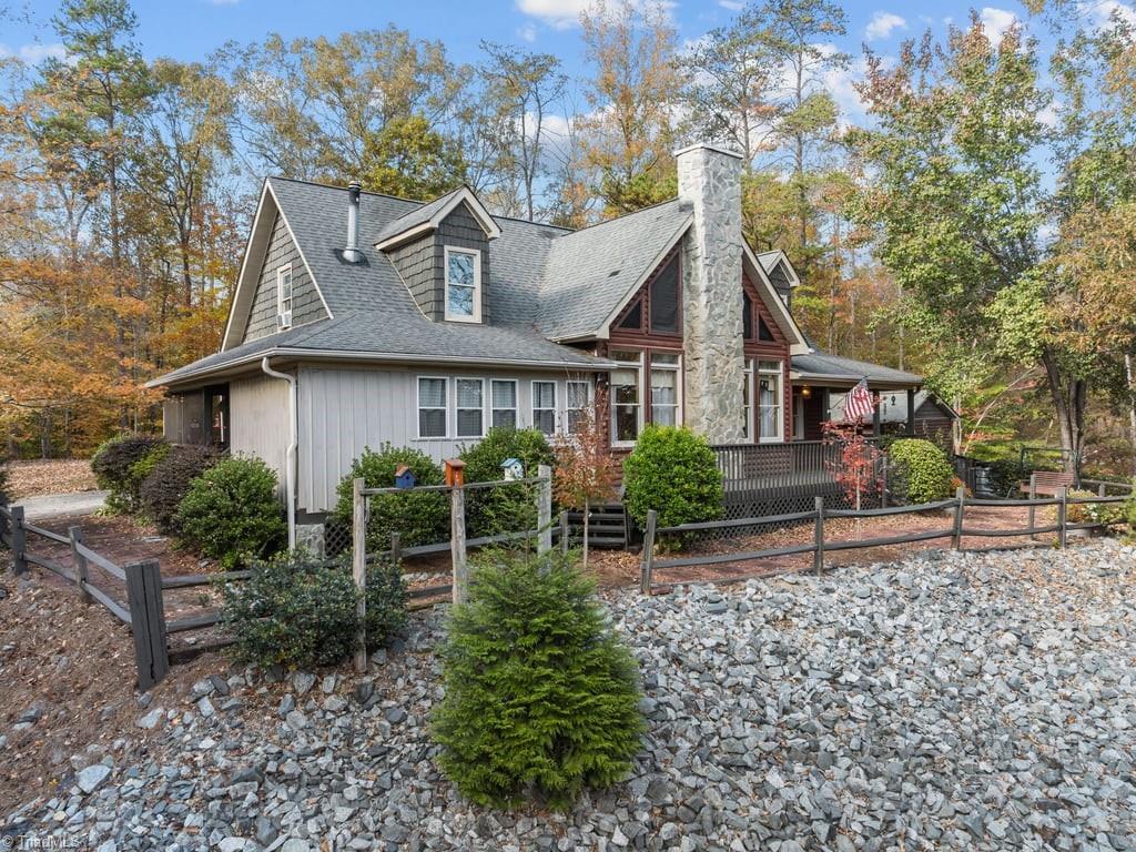 590 Walker Boulevard