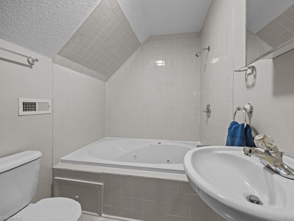 590 Walker Boulevard