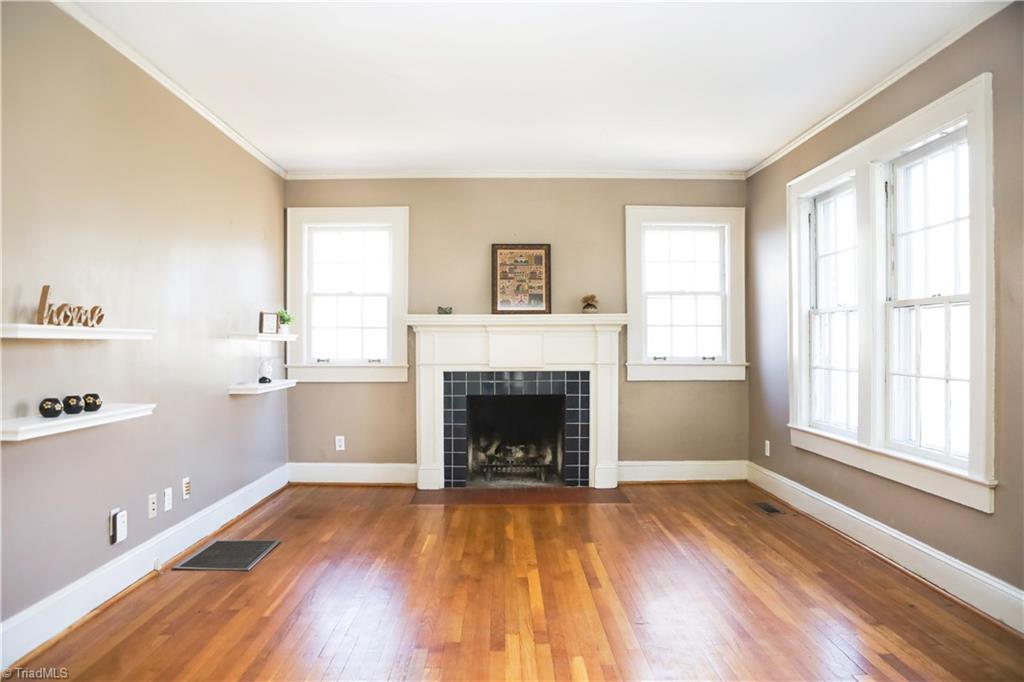 1805 W Friendly Avenue