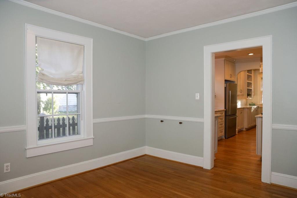 1805 W Friendly Avenue