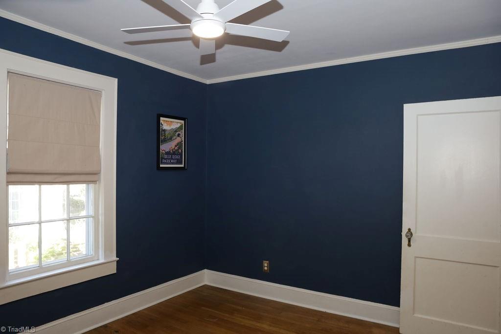 1805 W Friendly Avenue