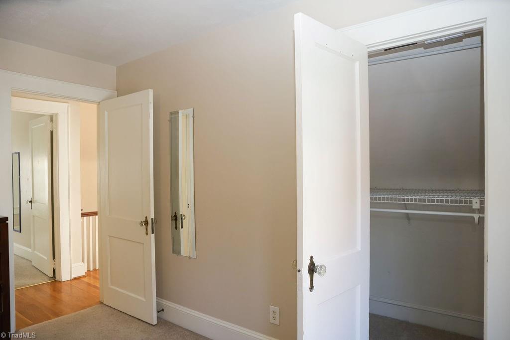 1805 W Friendly Avenue