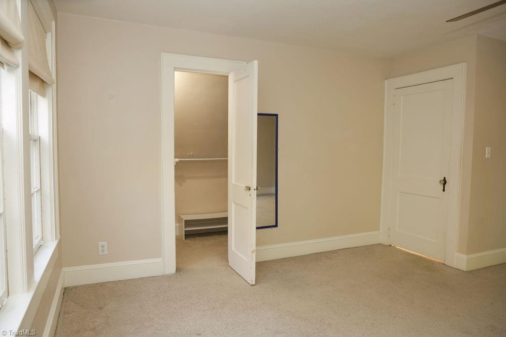 1805 W Friendly Avenue