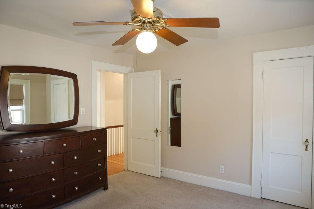 1805 W Friendly Avenue