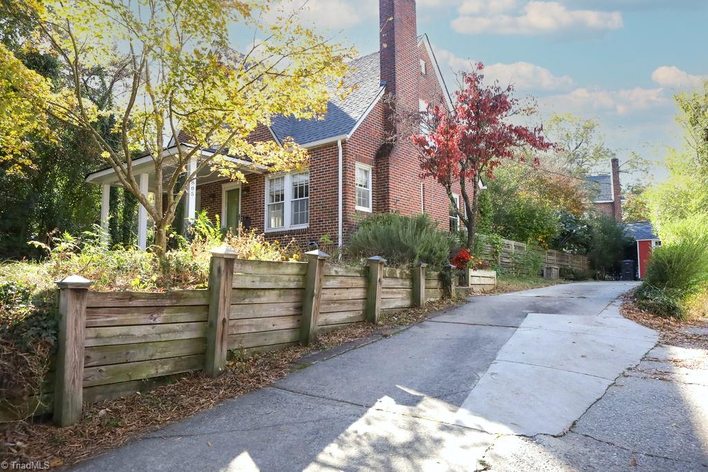 1805 W Friendly Avenue