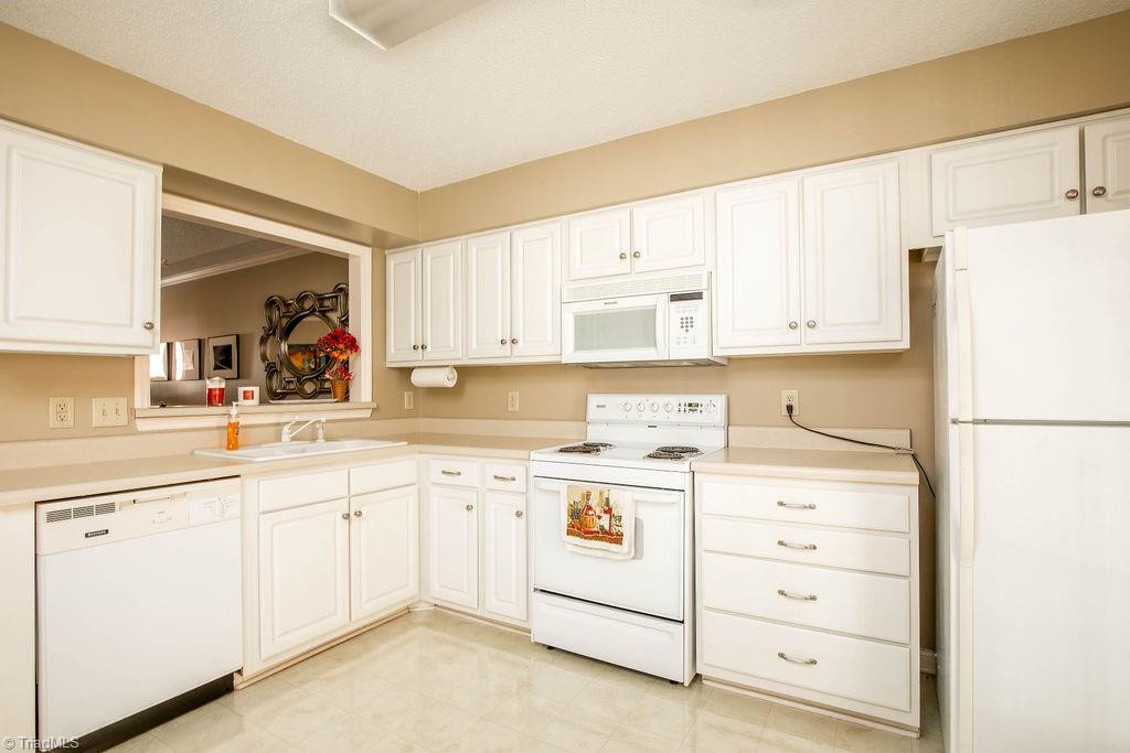 2630 Ingleside Drive # 2D