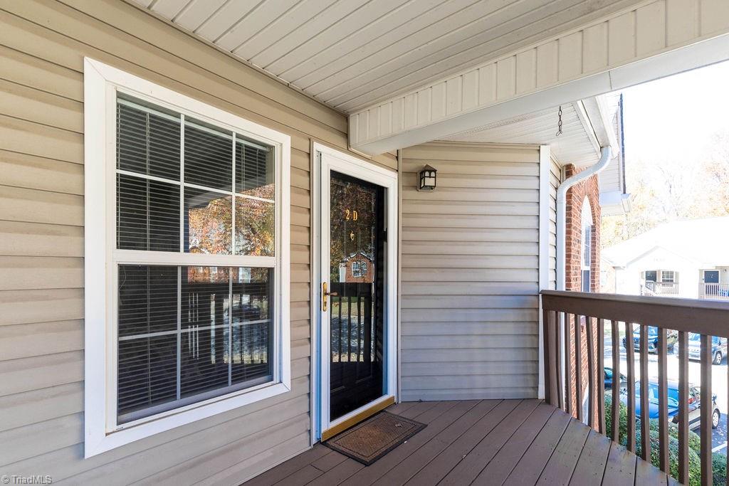 2630 Ingleside Drive # 2D
