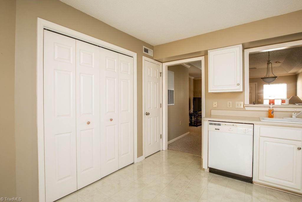 2630 Ingleside Drive # 2D