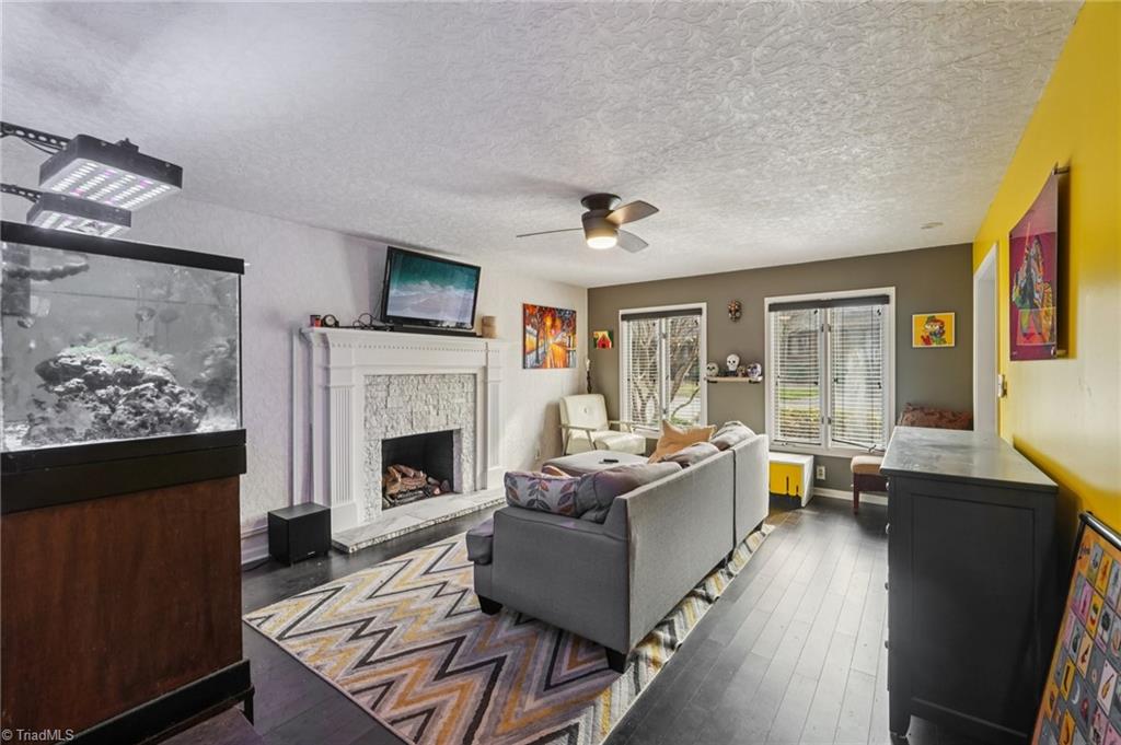 113 Briar Ridge Circle, Winston-Salem