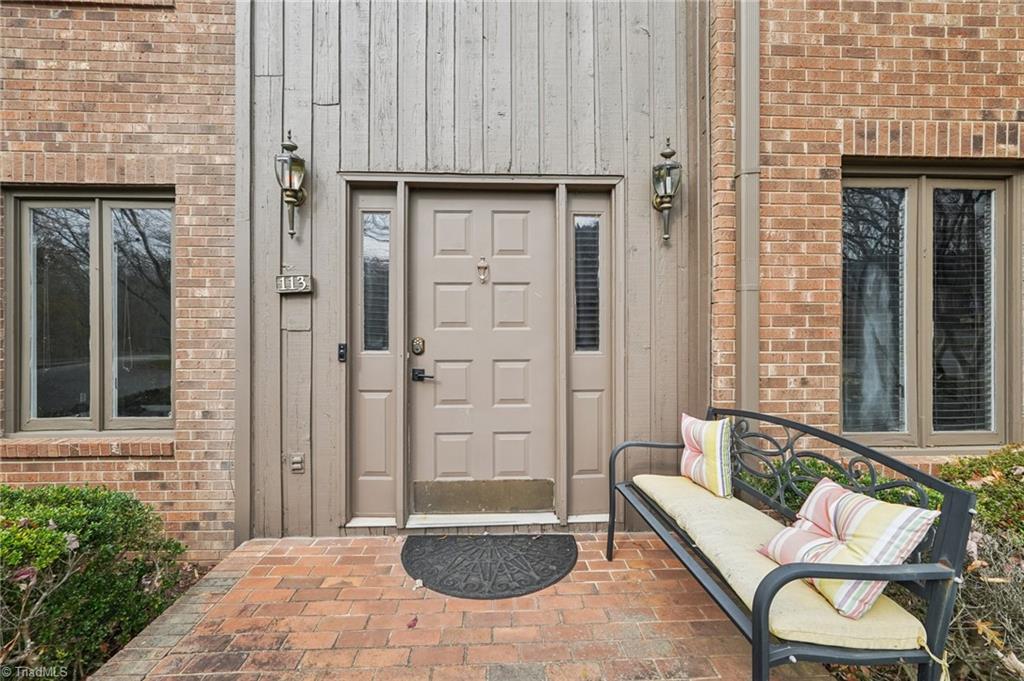 113 Briar Ridge Circle, Winston-Salem