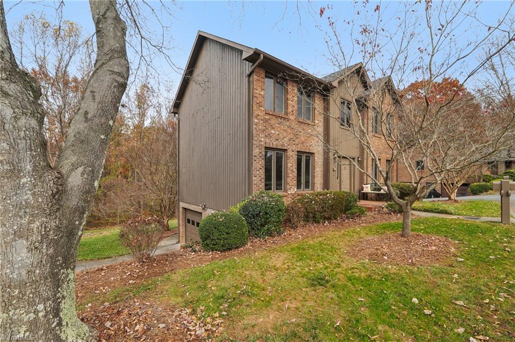 113 Briar Ridge Circle, Winston-Salem