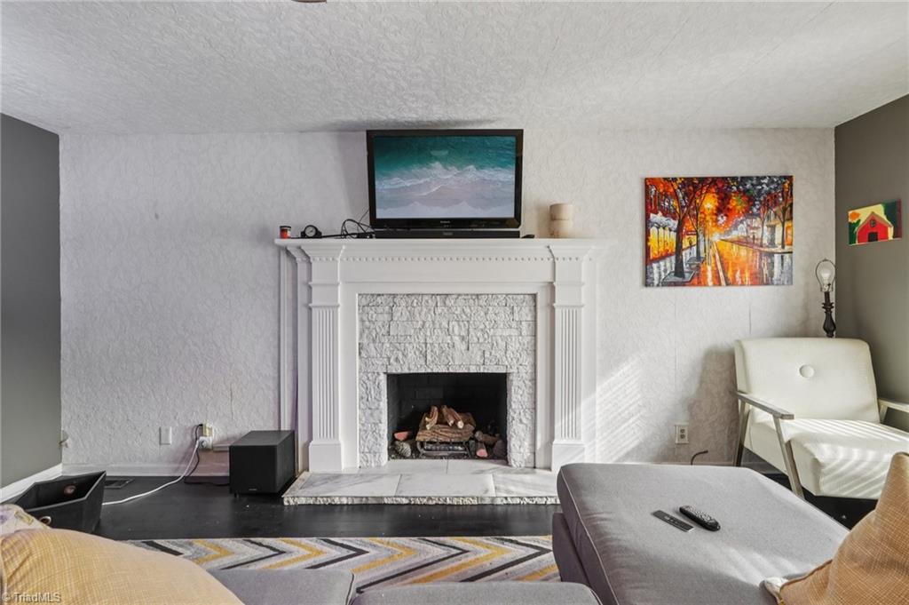 113 Briar Ridge Circle, Winston-Salem