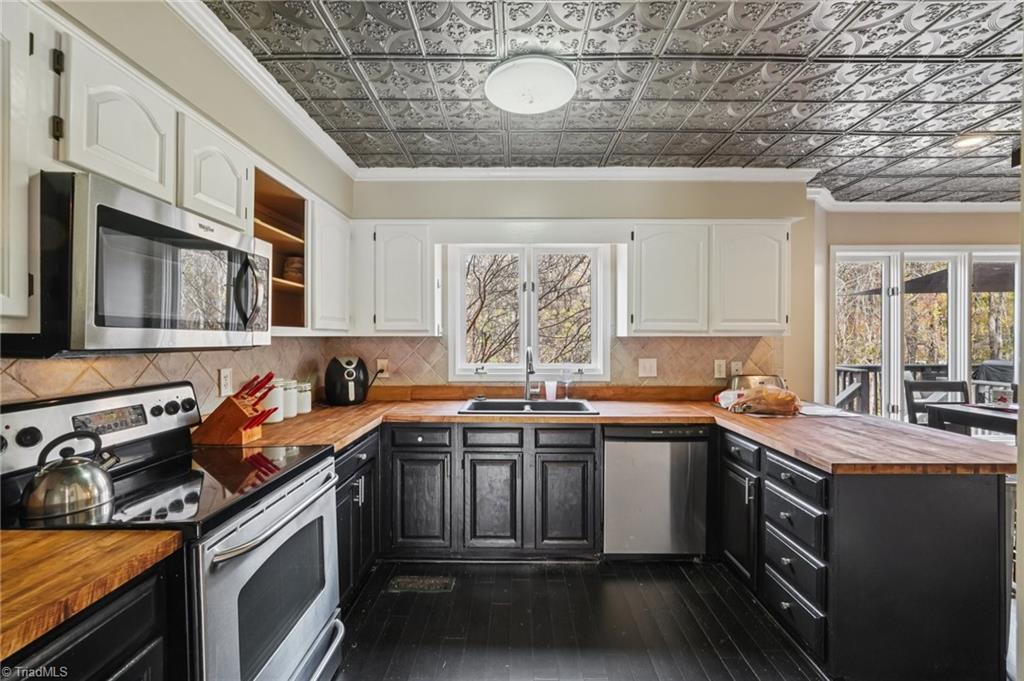 113 Briar Ridge Circle, Winston-Salem