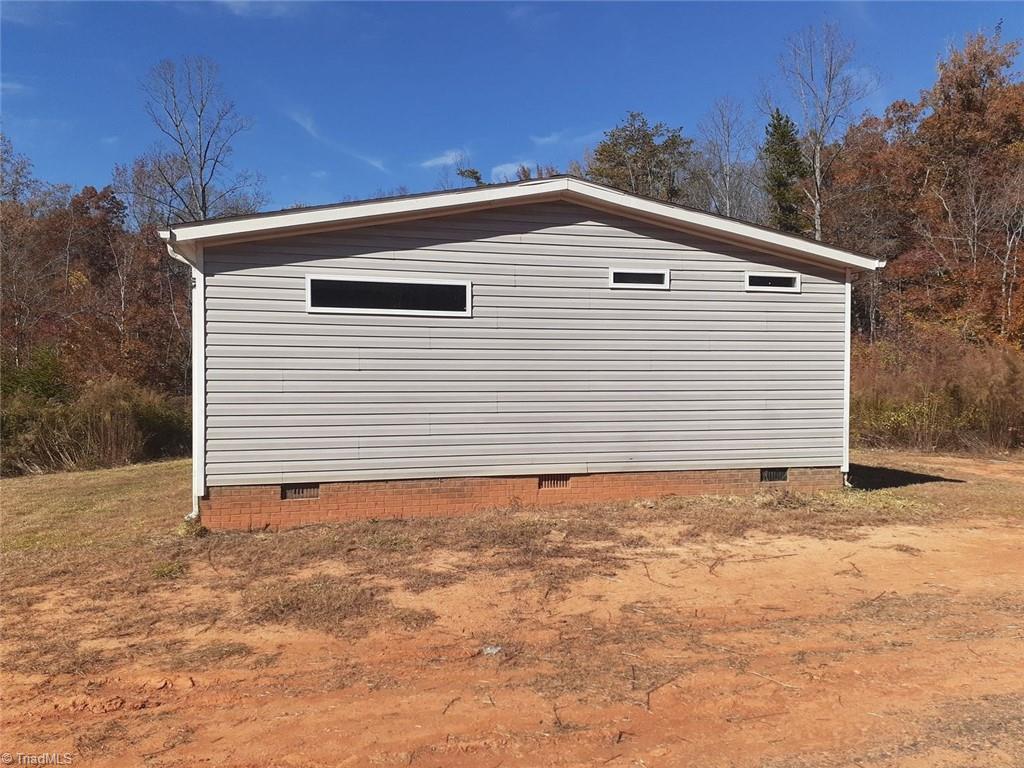829 Danbury Bridge Road