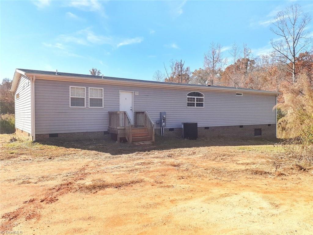 829 Danbury Bridge Road