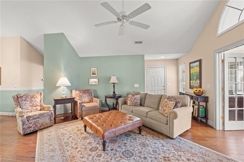 4332 Grassy Moss Drive
