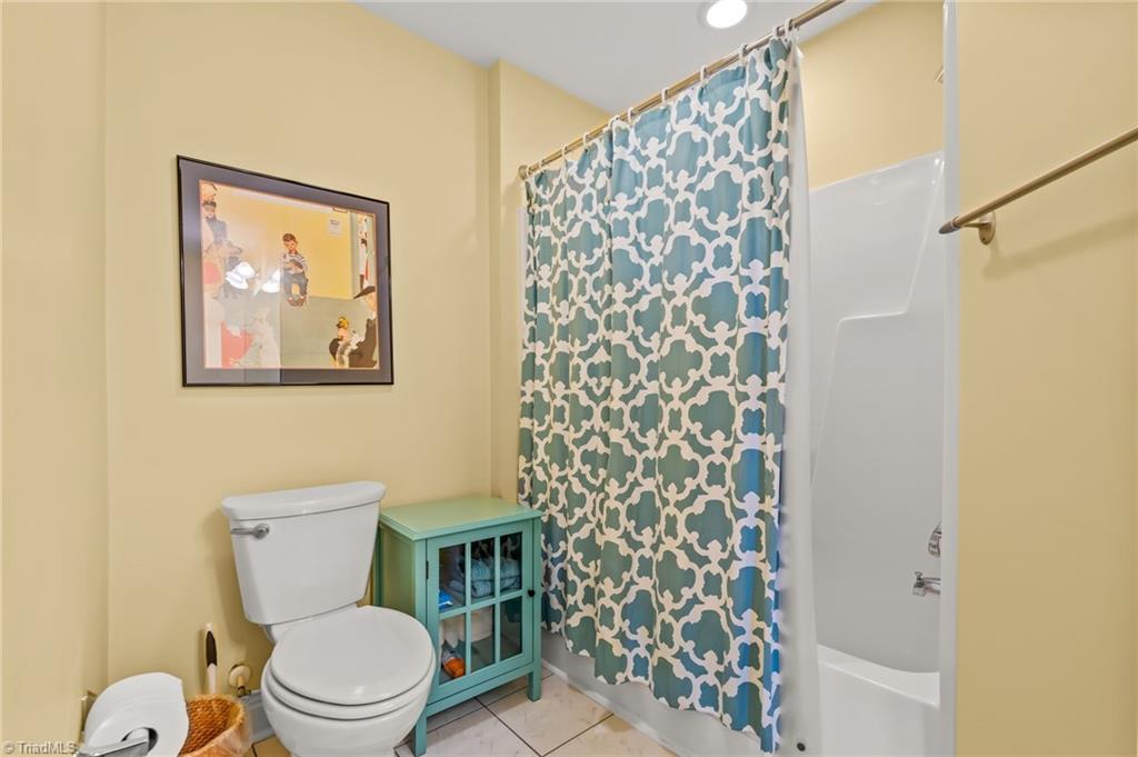 4332 Grassy Moss Drive