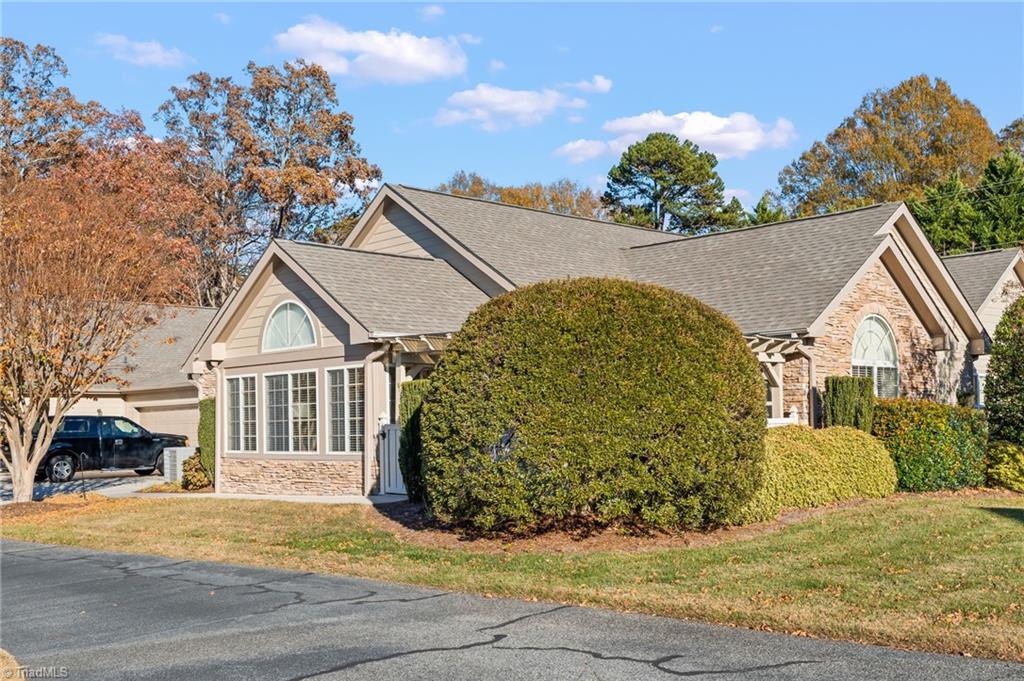 4332 Grassy Moss Drive