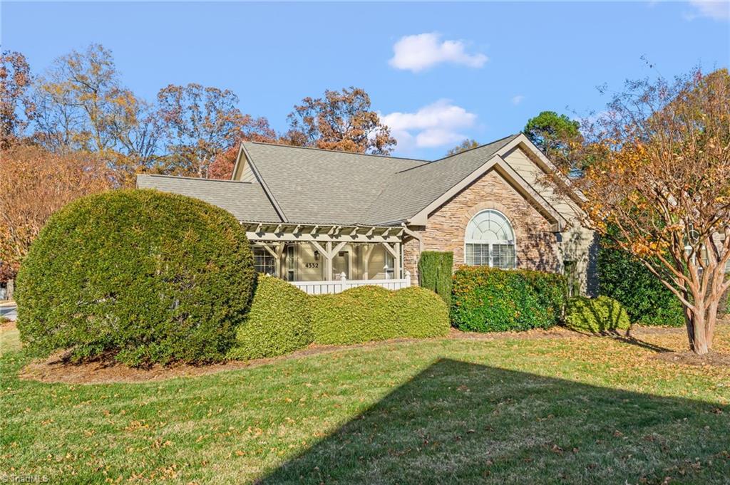 4332 Grassy Moss Drive