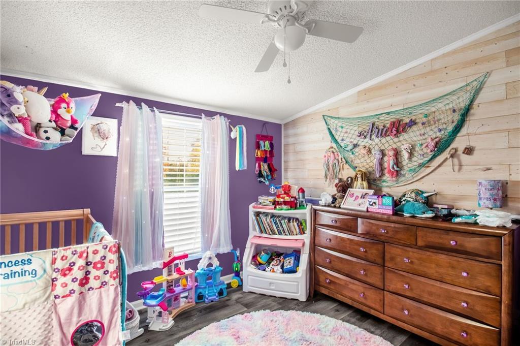 305 Whispering Oaks Drive