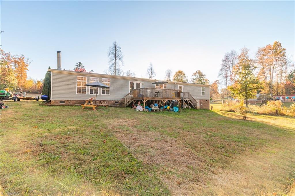 305 Whispering Oaks Drive